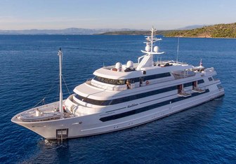 Katina Yacht Charter in Mykonos