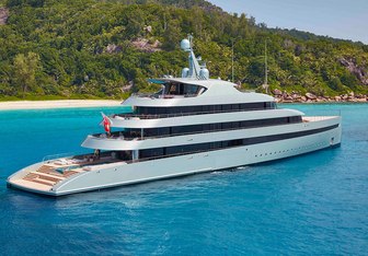 Savannah Yacht Charter in St Barts