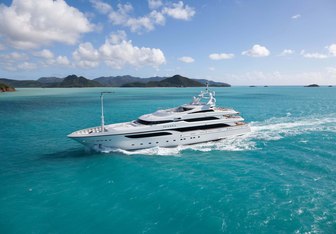 Seanna Yacht Charter in Antigua