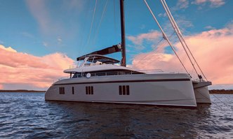 Grey B yacht charter Sunreef Yachts Motor/Sailer Yacht