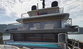 Moka yacht charter Sanlorenzo Motor Yacht